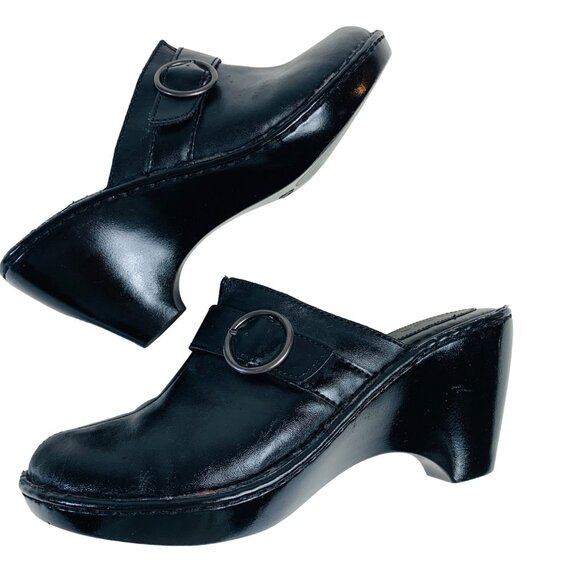 Merona Black Leather Slip-On Wedge Clogs Womens Size 9.5 Featuring Buckle Detail - Picture 7 of 14